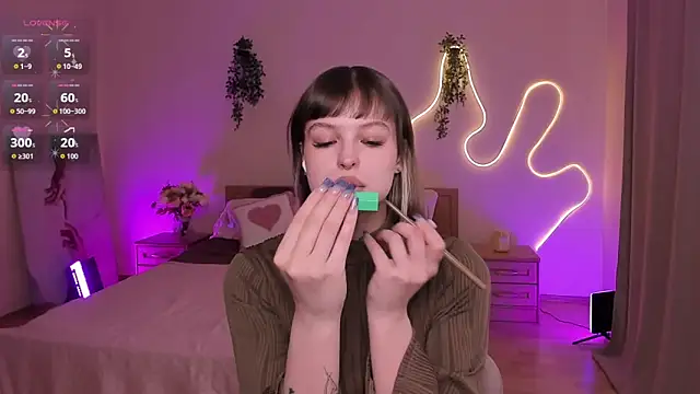 Lisa Blossom online show from 03.27.26