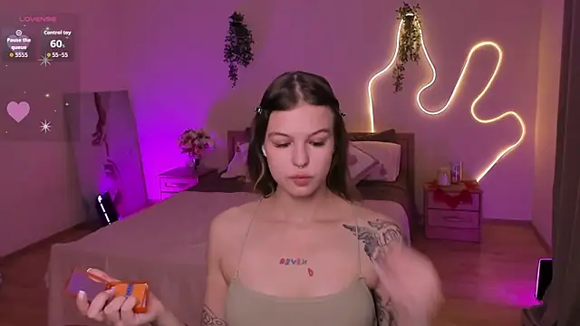 Lisa Blossom online show from 05.20.26