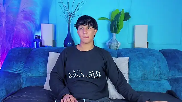 Leo Savage  online show from 01.06.26