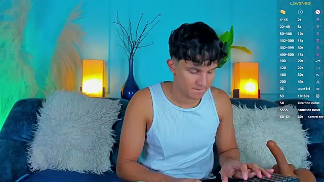 Leo Savage  online show from 02.18.26