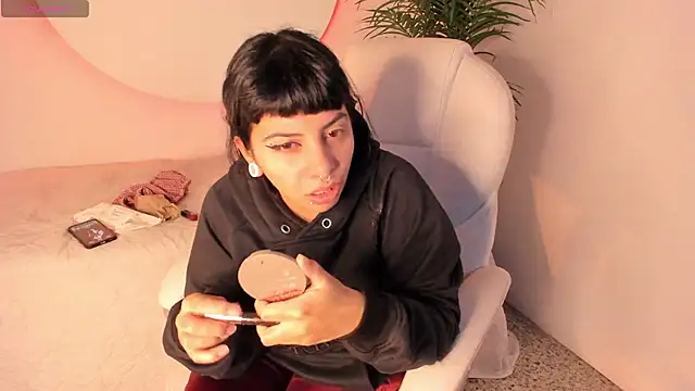 emily-santoss online show from 09.25.25