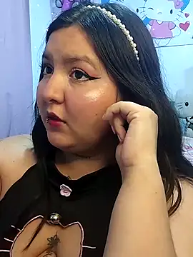 Snapshot of SoffiiCurvy chatting on 09.09.25 SoffiiCurvy online show from 09.09.25