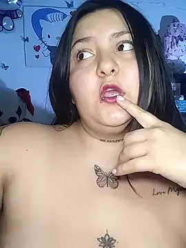 Snapshot of SoffiiCurvy chatting on 09.14.25 SoffiiCurvy online show from 09.14.25