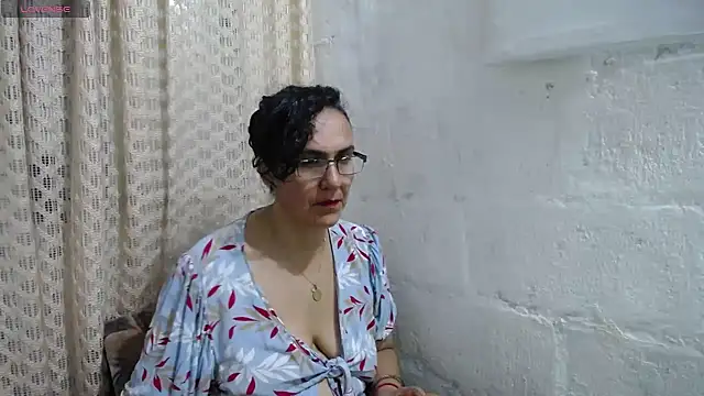 gabbyparker  online show from 09.22.25