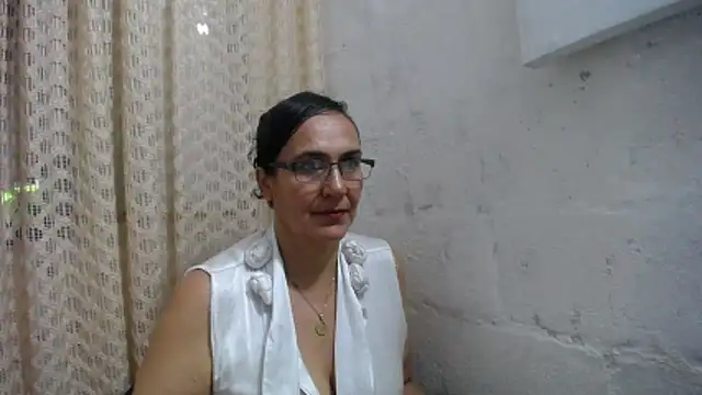 gabbyparker  online show from 12.17.25