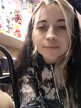 Snapshot of sheeiila chatting on 12.17.25 sheeiila online show from 12.17.25