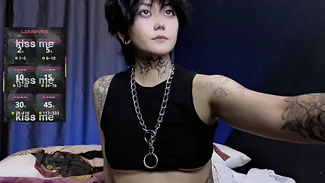 GothXRaven online show from 10.17.25