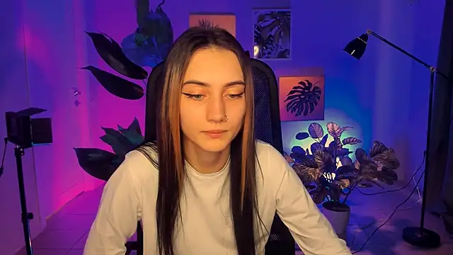 olivianorton online show from 09.18.25