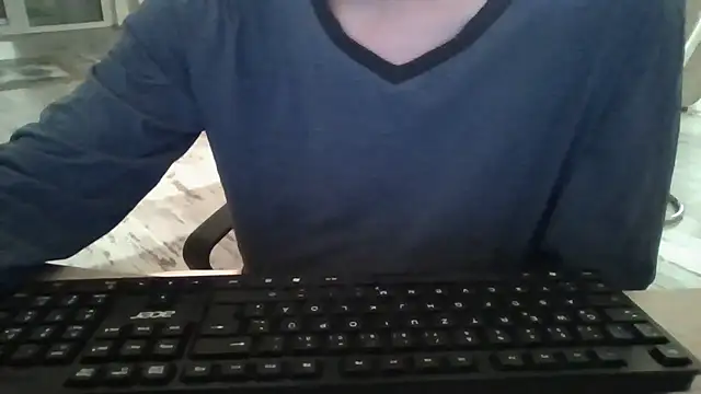 Snapshot of Trockenbau chatting on 10.20.25 Trockenbau online show from 10.20.25