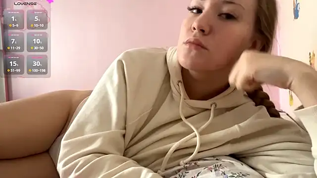 Snapshot of PandaFluff chatting on 02.10.26 PandaFluff online show from 02.10.26