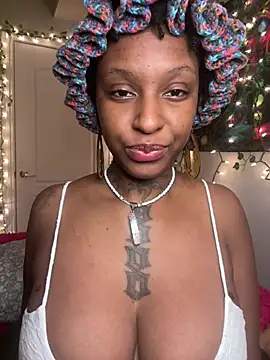 Snapshot of MistiSavannah chatting on 05.09.26 MistiSavannah online show from 05.09.26