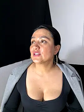 Rouse69  online show from 09.16.25