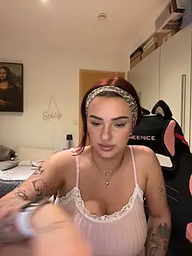 Snapshot of OliviaaFischer chatting on 04.17.26 OliviaaFischer online show from 04.17.26