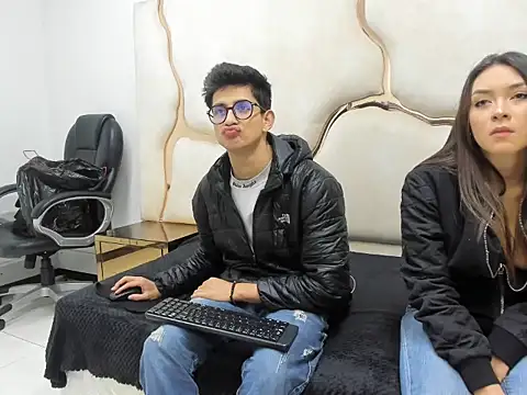 Snapshot of Noa_Arez chatting on 10.01.25 Noa Arez online show from 10.01.25