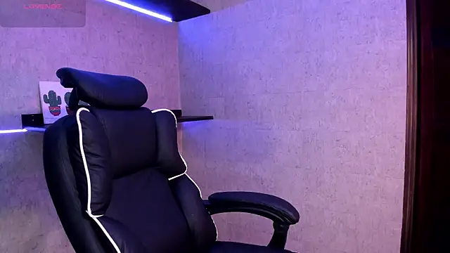 RenataLeclair online show from 10.11.25