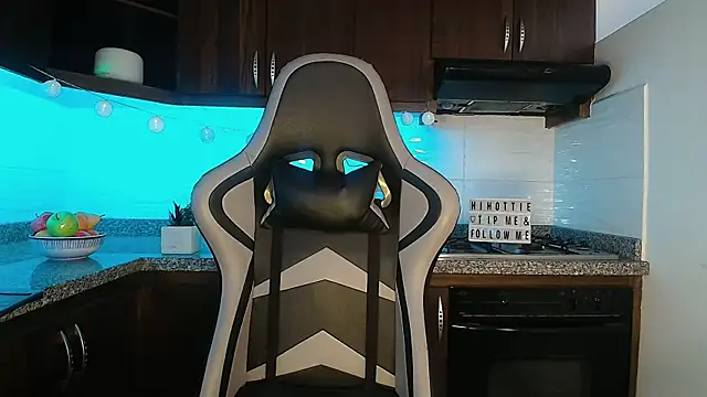 GalaX x online show from 12.20.25