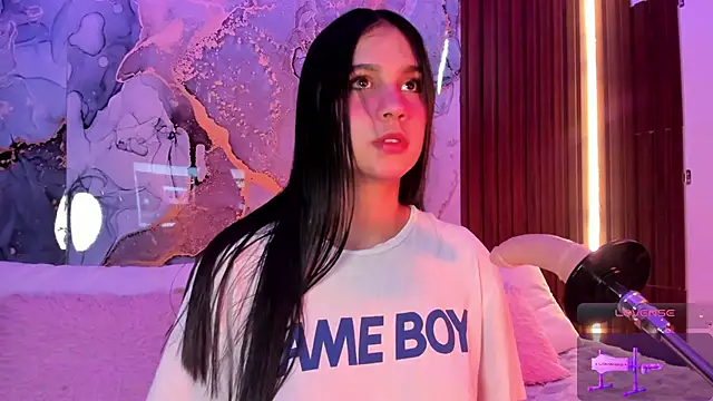 Emmiicute online show from 10.16.25