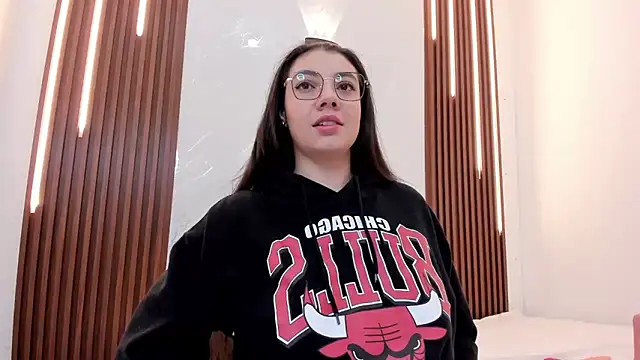 CarolinaMejia online show from 10.16.25