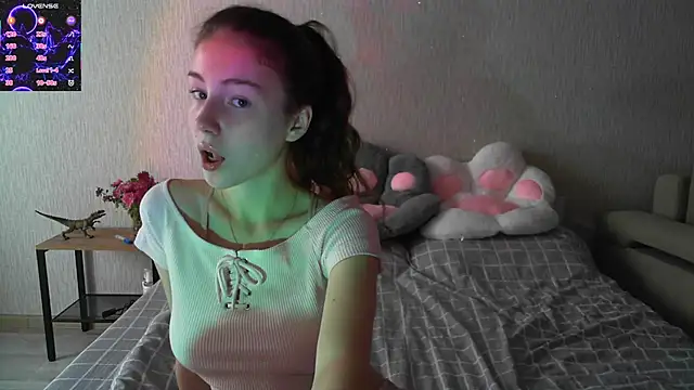 Snapshot of eskatmi chatting on 09.11.25 eskatmi online show from 09.11.25