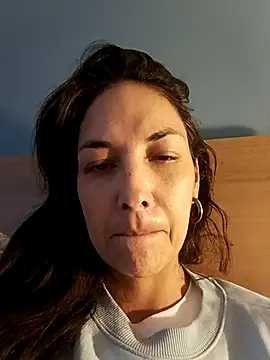 Snapshot of Alfonsina_ chatting on 03.01.26 Alfonsina online show from 03.01.26