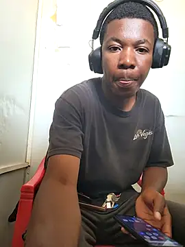 Snapshot of sweetdickboy2 chatting on 03.17.26 sweetdickboy2 online show from 03.17.26