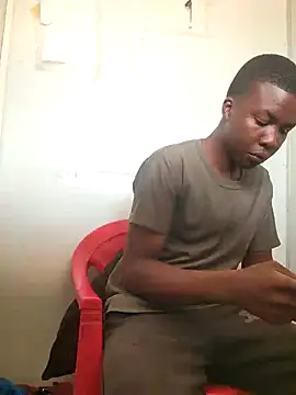 Snapshot of sweetdickboy2 chatting on 04.01.26 sweetdickboy2 online show from 04.01.26