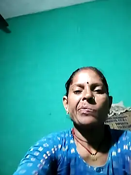 Snapshot of Suhana_pandit chatting on 09.12.25 Suhana pandit online show from 09.12.25