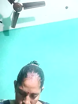 Snapshot of Suhana_pandit chatting on 09.26.25 Suhana pandit online show from 09.26.25