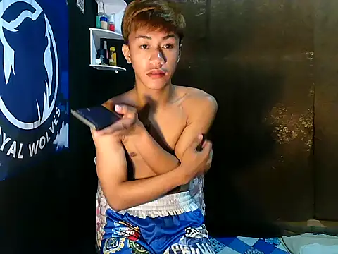 naughtyboyloy 0 online show from 10.13.25