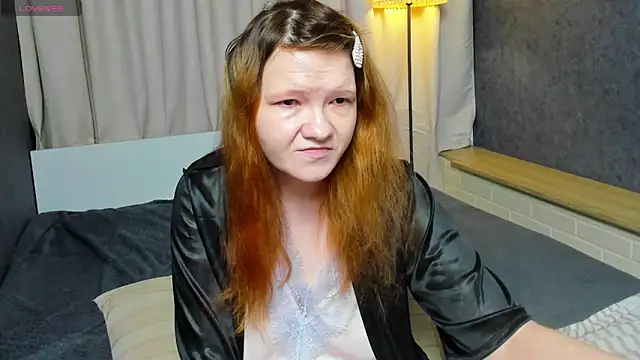 Nora lovvvv online show from 10.23.25