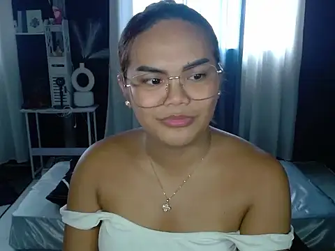 KylieSmith online show from 04.08.26