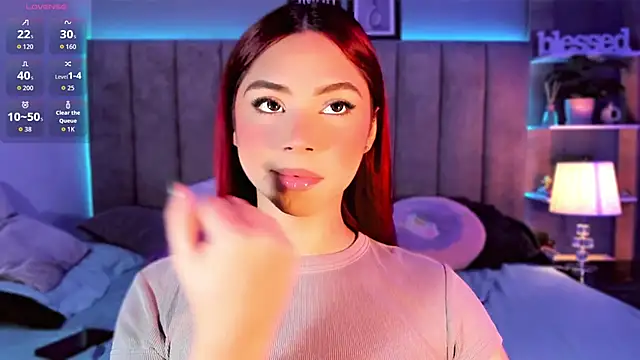 Snapshot of Arianna_Ponce chatting on 10.03.25 Arianna Ponce online show from 10.03.25