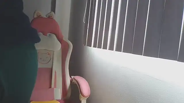 Crystal Star  online show from 10.21.25