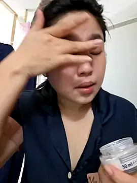 Snapshot of Minn-cute chatting on 04.28.26 Minn-cute online show from 04.28.26