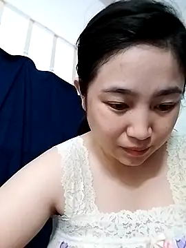 Snapshot of Minn-cute chatting on 05.01.26 Minn-cute online show from 05.01.26