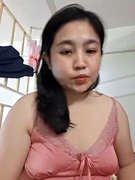 Snapshot of Minn-cute chatting on 05.06.26 Minn-cute online show from 05.06.26