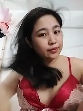Snapshot of Minn-cute chatting on 05.21.26 Minn-cute online show from 05.21.26
