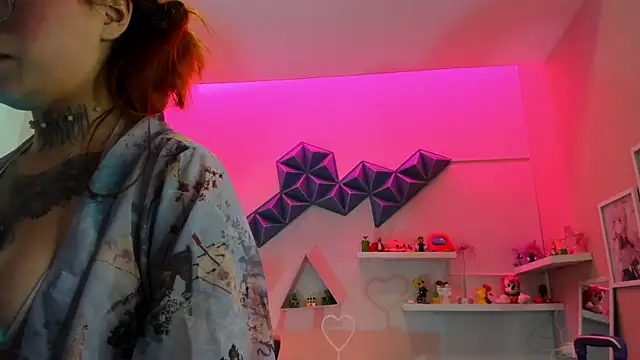 Snapshot of dreamleah_ chatting on 07.02.26 dreamleah online show from 07.02.26