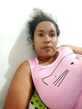 Snapshot of Viviana_h chatting on 11.22.25 Viviana h online show from 11.22.25