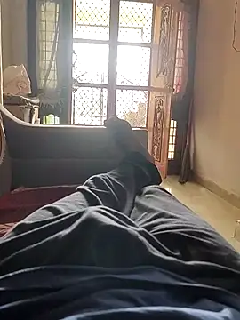 Snapshot of slim-uncut chatting on 02.28.26 slim-uncut online show from 02.28.26