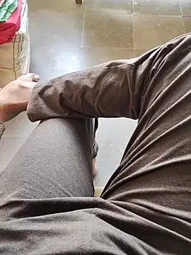 Snapshot of slim-uncut chatting on 03.15.26 slim-uncut online show from 03.15.26