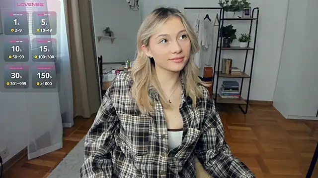 Snapshot of FaaBinaa chatting on 02.11.26 FaaBinaa online show from 02.11.26