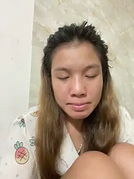 Snapshot of QueenLink chatting on 09.13.25 QueenLink online show from 09.13.25