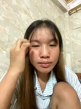 Snapshot of QueenLink chatting on 09.16.25 QueenLink online show from 09.16.25