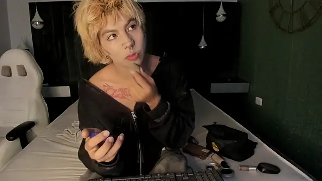 OliIverr22 online show from 11.08.25