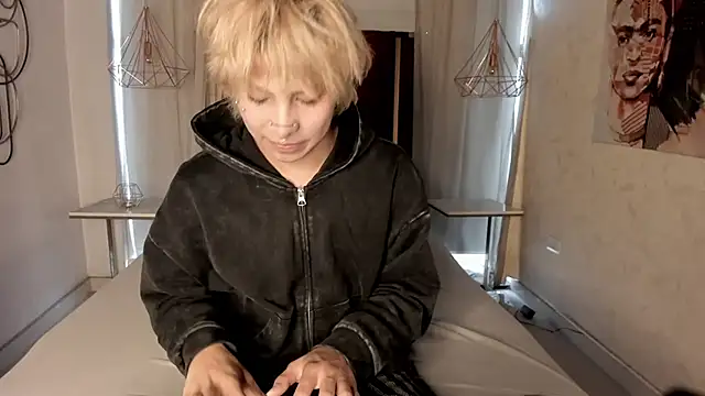 OliIverr22 online show from 11.25.25