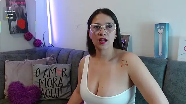 Alana steel 1 online show from 04.10.26