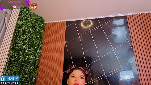 leidy morales  online show from 02.25.26