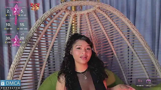 Snapshot of leidy_morales_ chatting on 05.21.26 leidy morales online show from 05.21.26