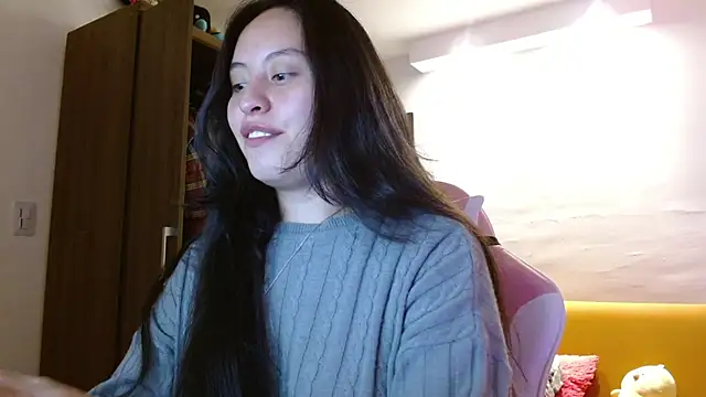 madissooon   online show from 11.13.25